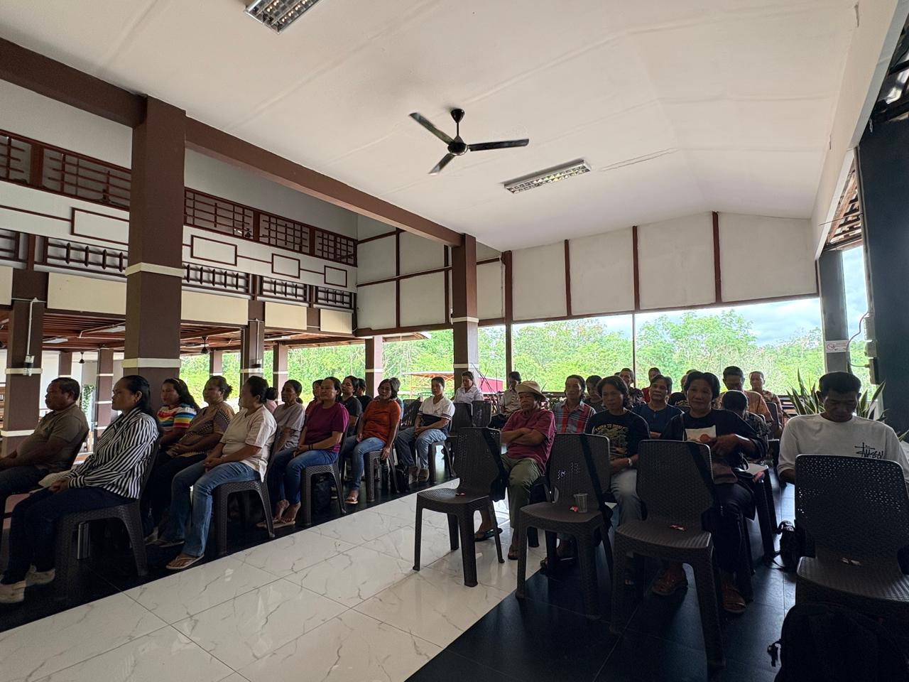 An agroforestry training session